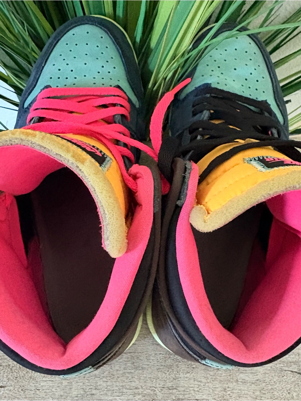 Air Jordan 1 Retro High Tokyo Bio Hack Sneakers - Picture 8 of 10